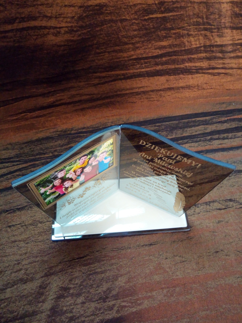 statuetki szkoła, podziękowania dla nauczyciela dla wychowawcy na koniec roku szkolnego